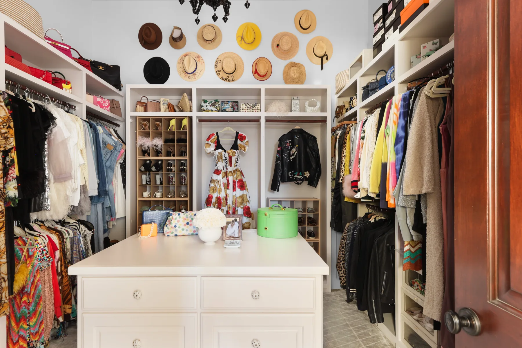 Luxury Closet Showcase